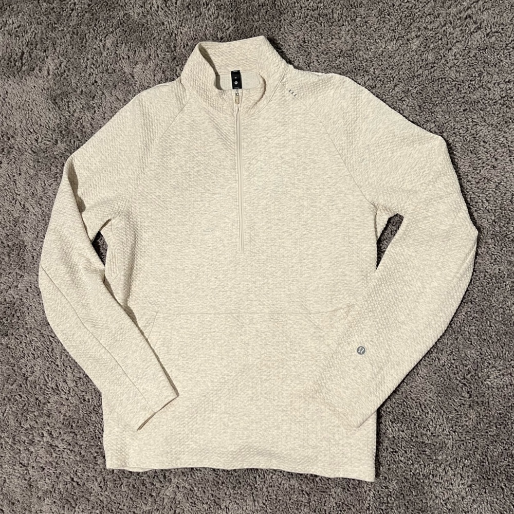 Lululemon At Ease 1/2 zip size M